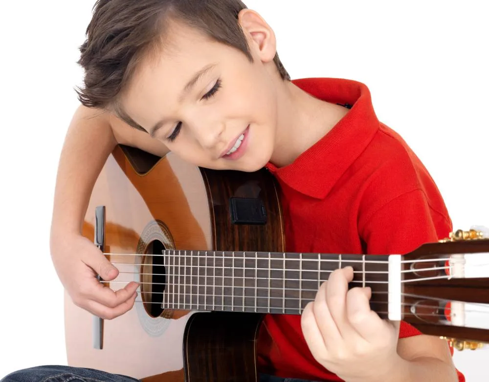 The Best Guitars for Kids: Sizing Guide and Teacher-Approved Picks by Age