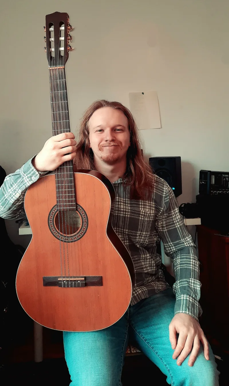 Étienne L. — Guitar — photo 1