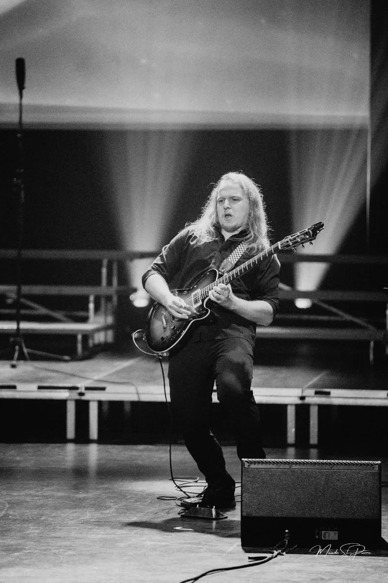 Étienne L. — Guitar — photo 3