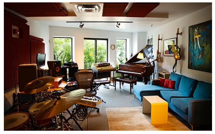 Teaching studio