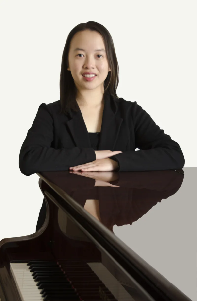 Valerie H. — Piano — photo 1