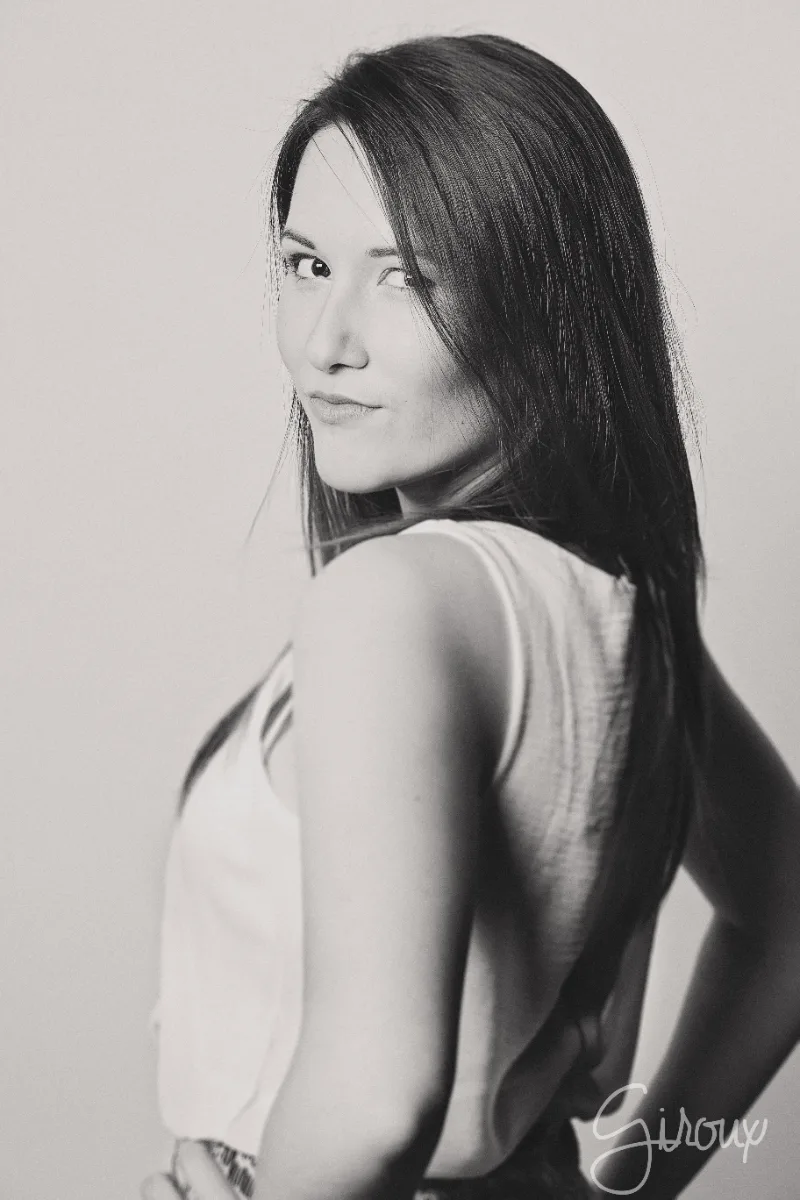 Katrine P. — Singing — photo 1