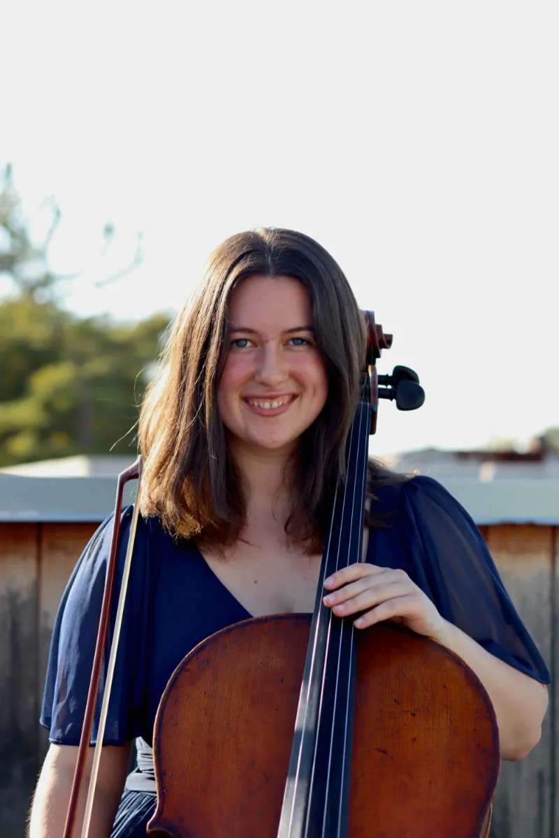 Layla M. — Cello — photo 1