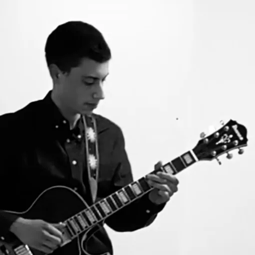 Evan C. — Guitar — photo 1