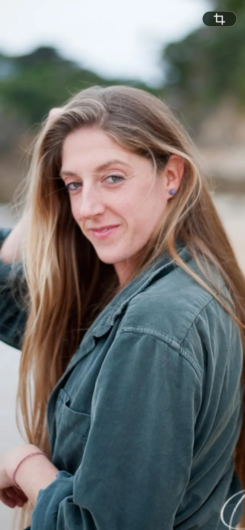 Ariane D. — Singing — photo 1