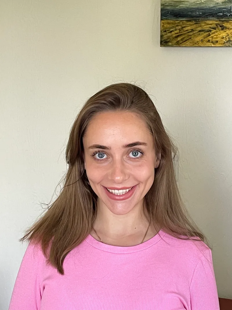 Anna K. — Singing — photo 1