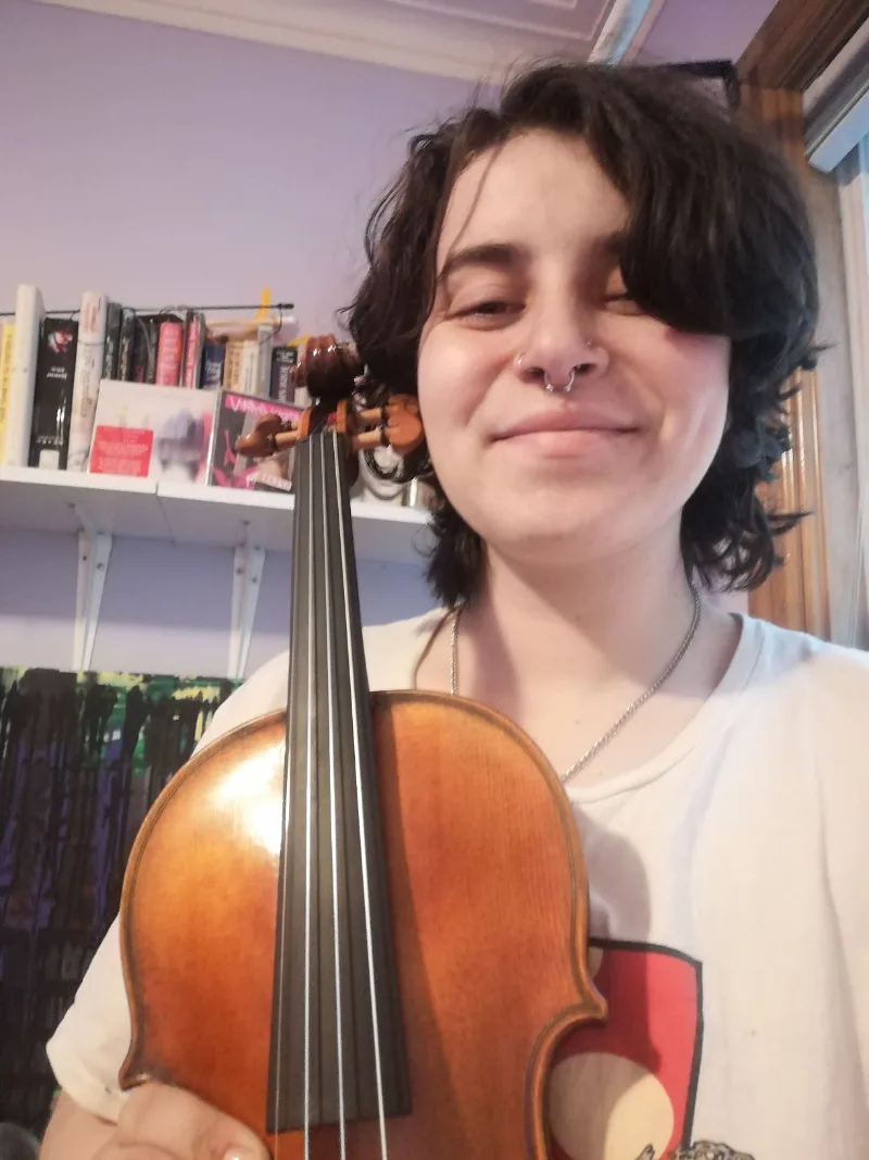 Jade M. — Violin — photo 1