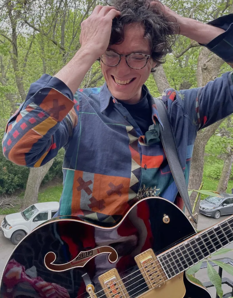 Francis L. — Guitar — photo 1