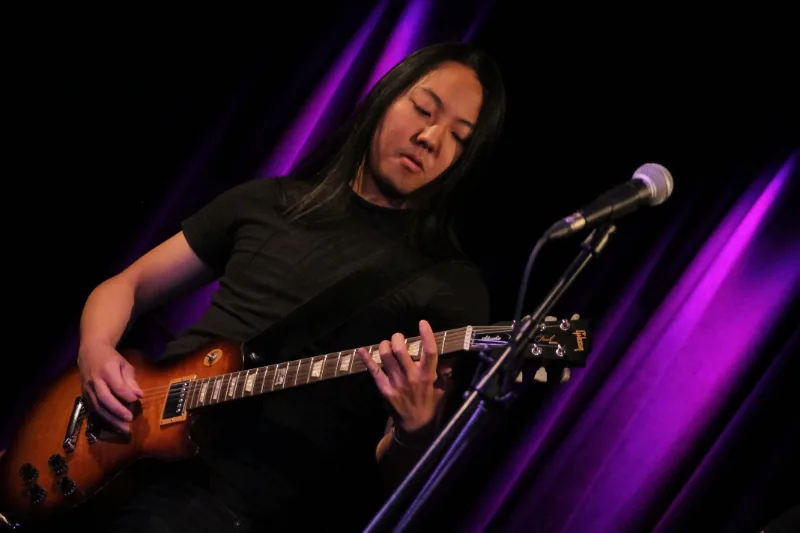 Kenji A. — Guitar — photo 1