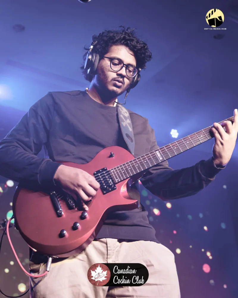 Sony A. — Guitar — photo 1