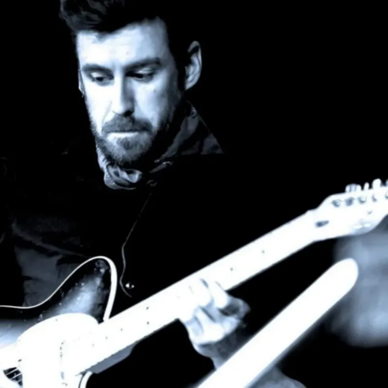 David R. — Guitar — photo 1