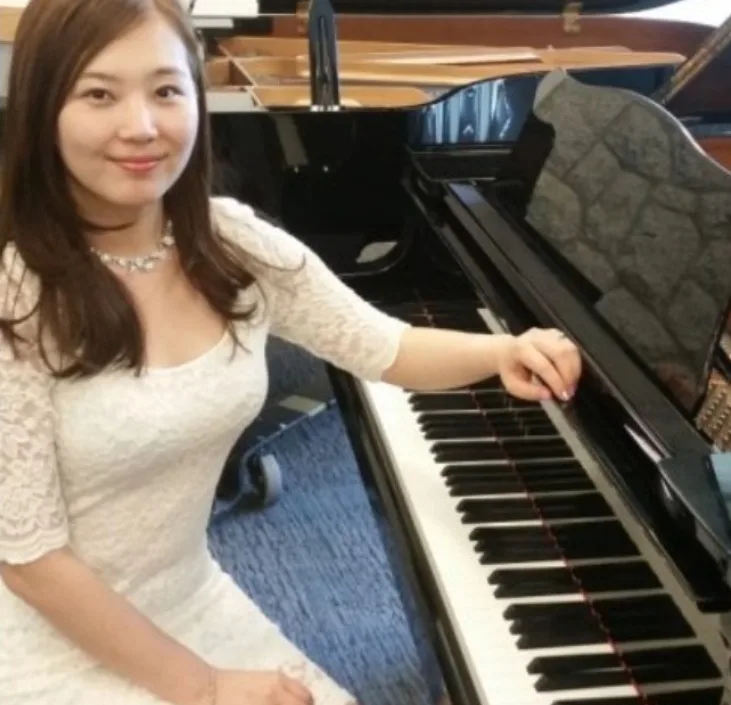 Judy L. — Piano — photo 1