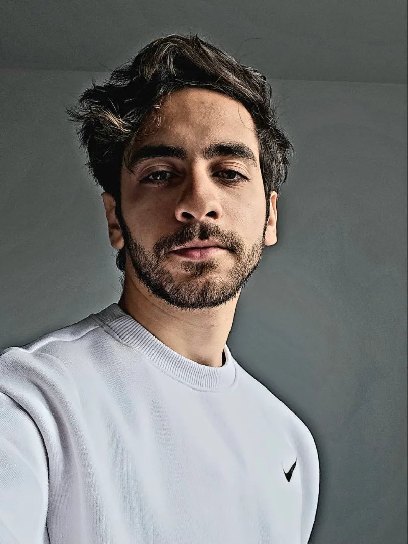 Parsa E. — Piano — photo 1