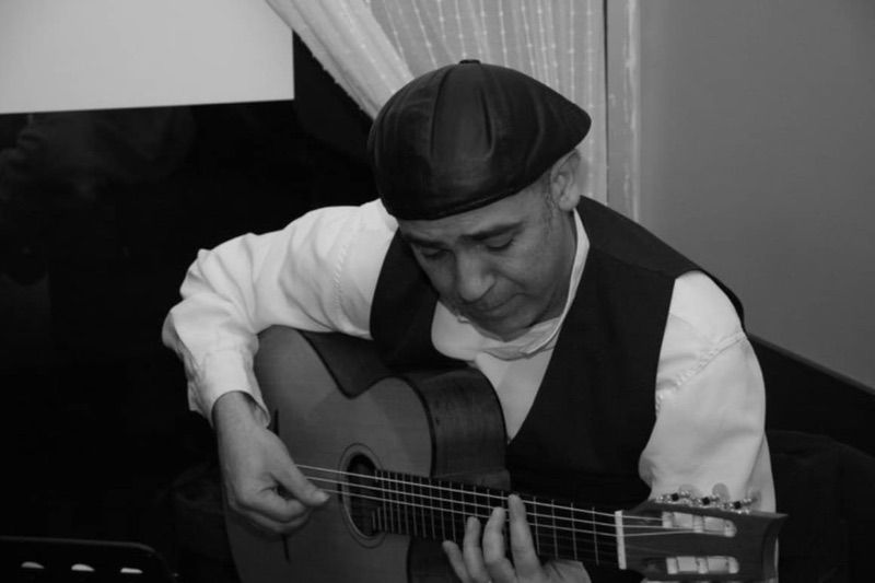 Jose N. — Guitar — photo 3