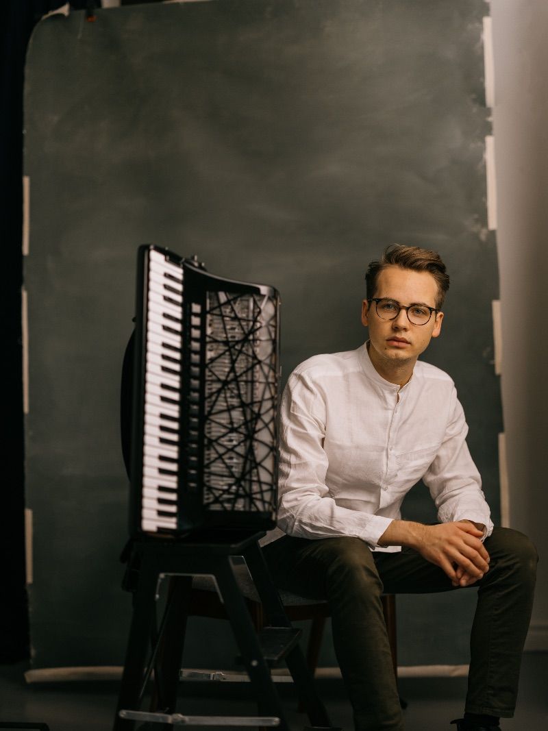 Julius S. — Piano — photo 2