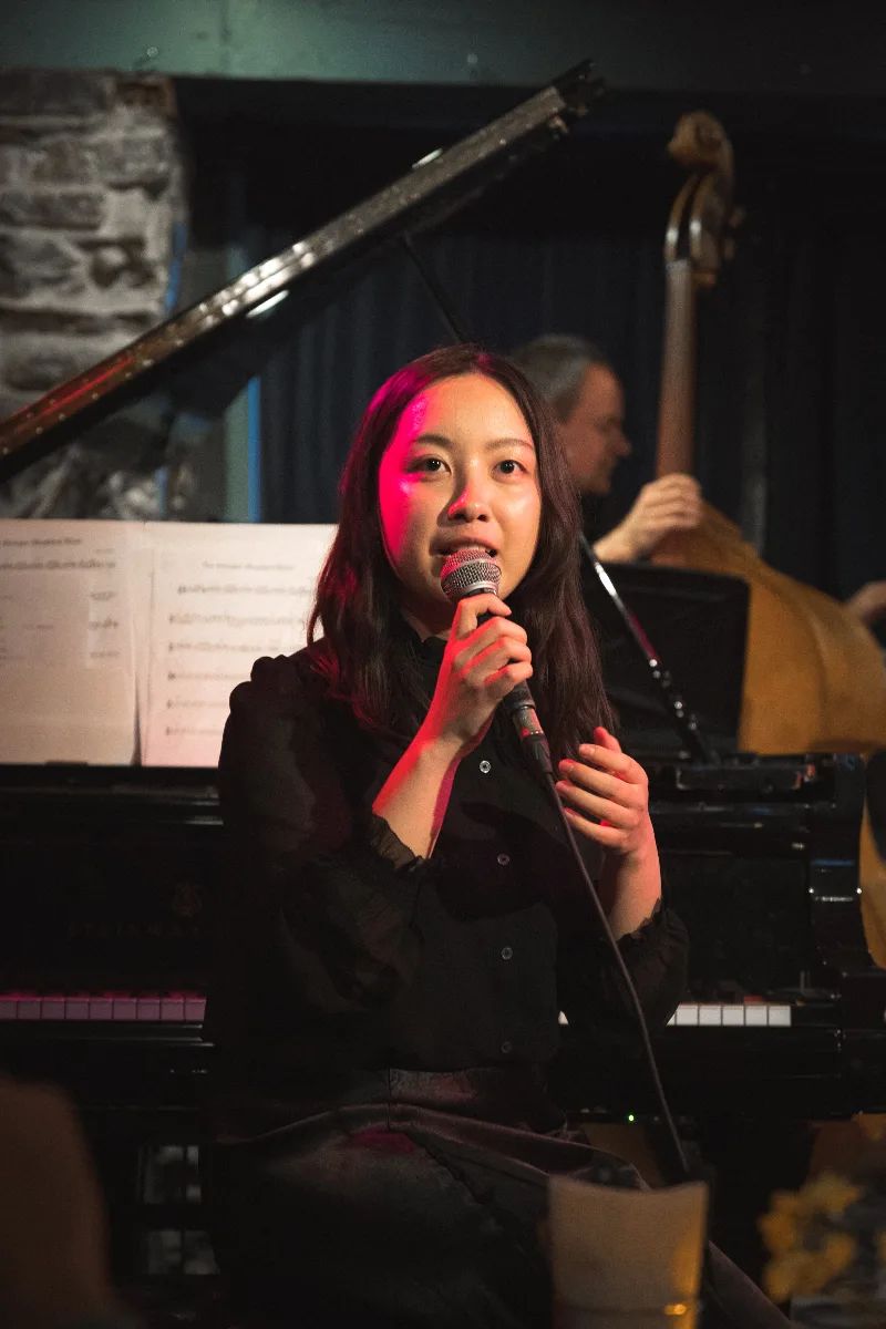 Yiwei H. — piano — photo 3