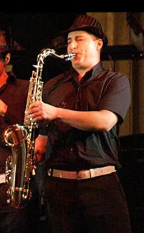 Luis B. — Saxophone — photo 2