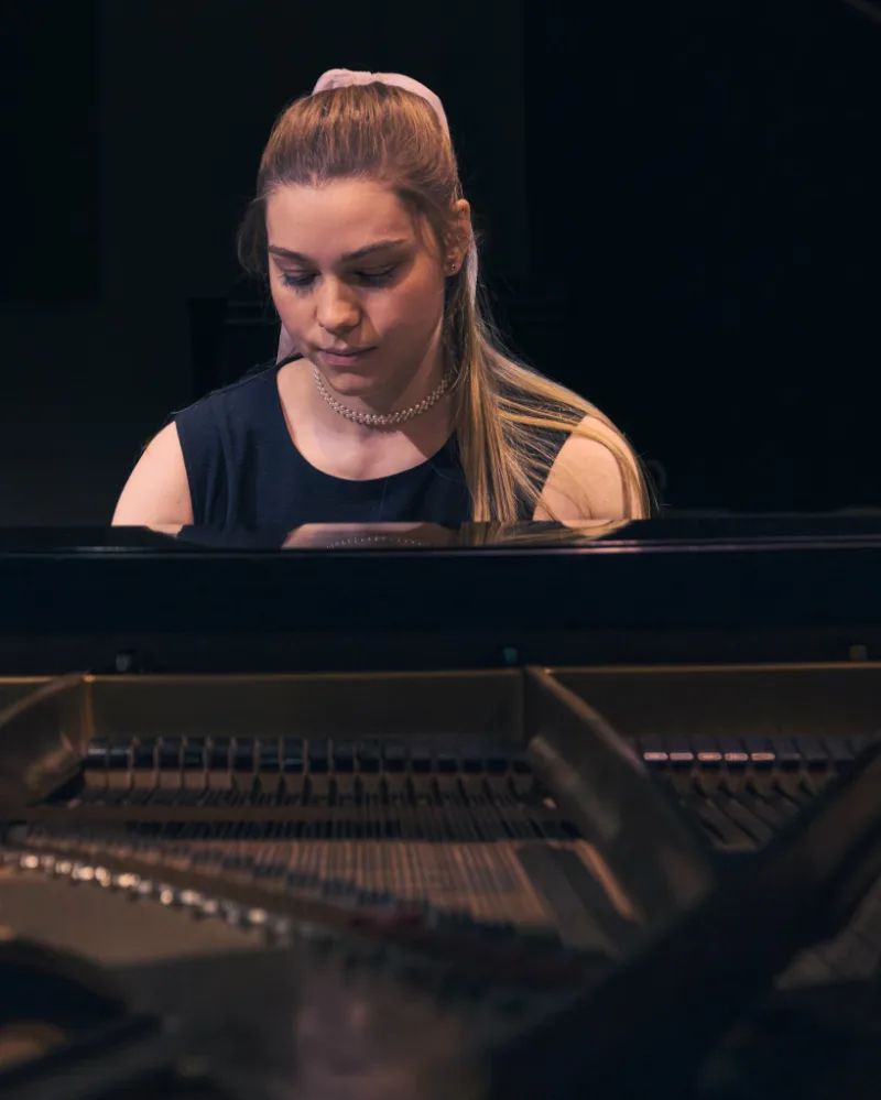 Mélissa H. — Piano — photo 2